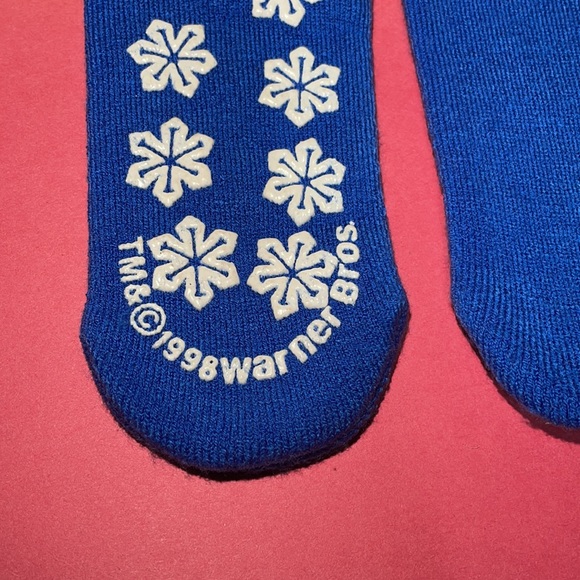 Vintage 1998 Looney Tunes Bugs Bunny Ice Skating Gripper Slipper Socks! - Picture 3 of 7